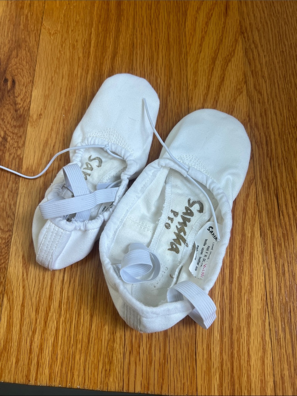 NEW white ballet flats